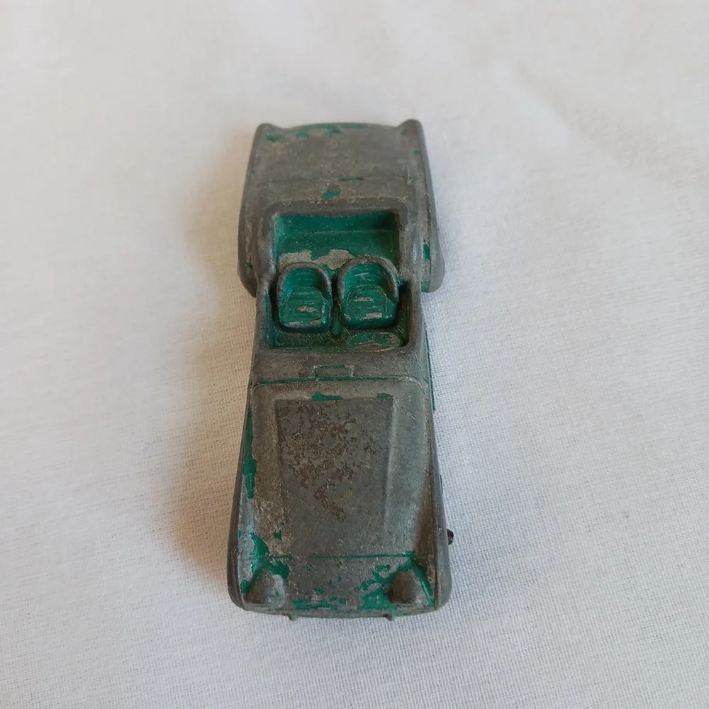 Tootsie Toy Triumph TR 3 Roadster Car 3